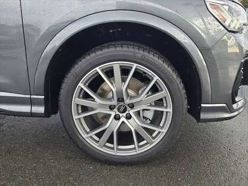 New 2025 Audi Q3 2.0T Premium Plus image 9