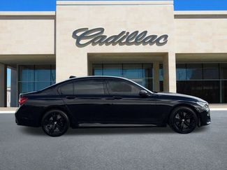 Used 2017 BMW 750i video 3
