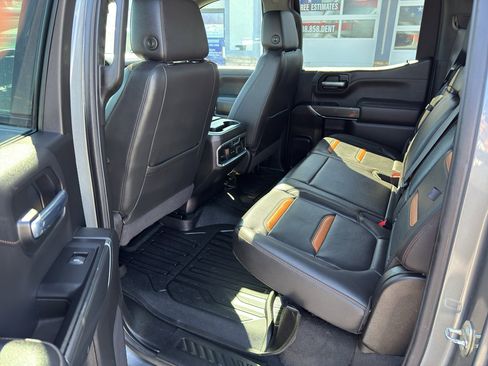Used 2020 GMC Sierra 1500 AT4 w/ AT4 Premium Package AWD/4WD image 11