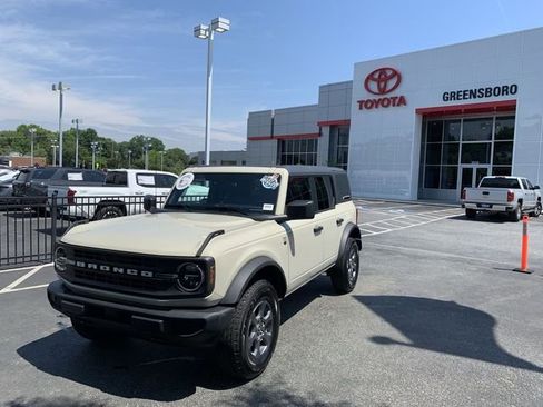 Used 2025 Ford Bronco Big Bend AWD/4WD image 1