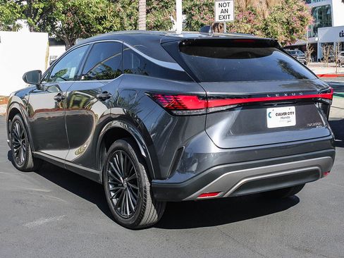 Used 2025 Lexus RX 350h w/ Convenience Package image 7