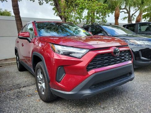 Used 2025 Toyota RAV4 XLE image 11