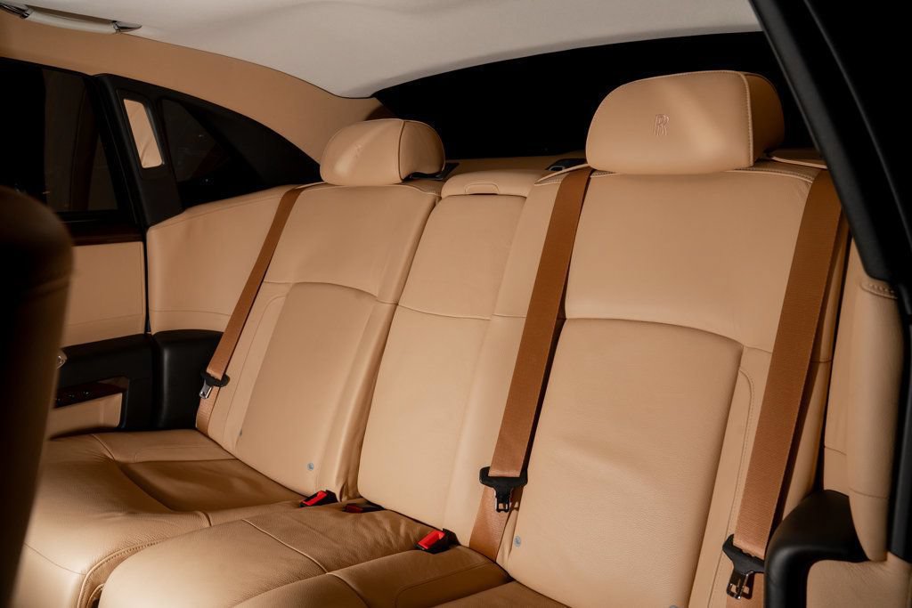 Used 2010 Rolls-Royce Ghost RWD image 32