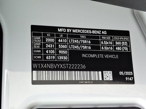 New 2025 Mercedes-Benz Sprinter 144 Cargo image 22