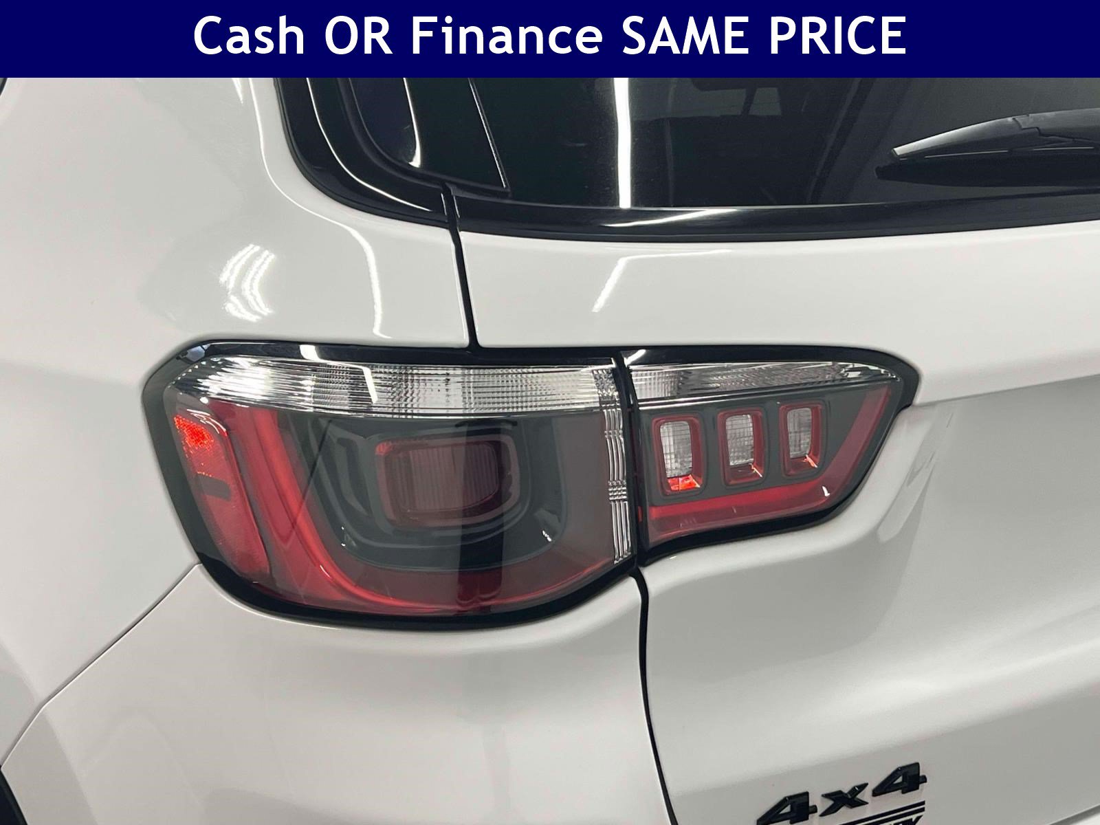 Certified 2023 Jeep Compass Latitude AWD/4WD image 11