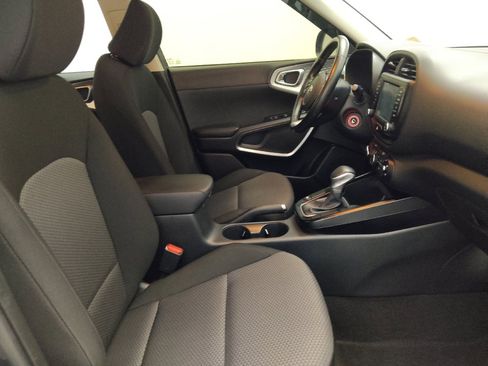 Used 2020 Kia Soul X-Line FWD image 21