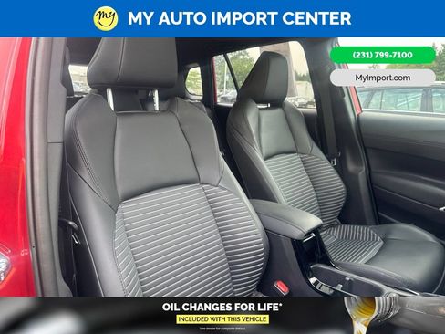 Used 2025 Toyota Corolla Cross AWD Hybrid w/ Convenience Package image 24