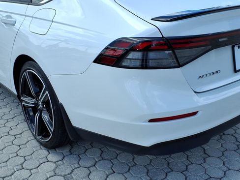 Used 2025 Honda Accord Sport image 16