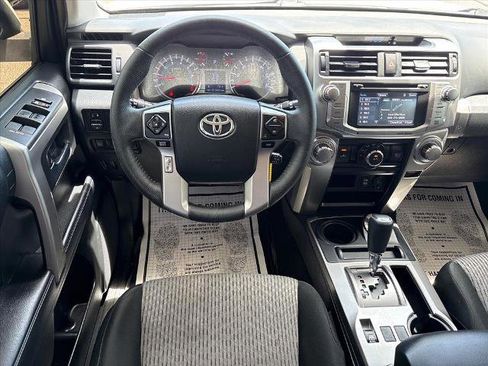 Used 2019 Toyota 4Runner SR5 AWD/4WD image 6