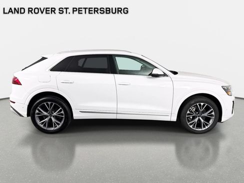 Used 2025 Audi Q8 Premium Plus AWD/4WD image 4