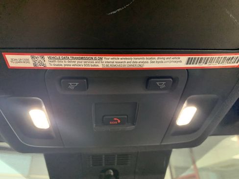Used 2025 Toyota Camry SE FWD image 23