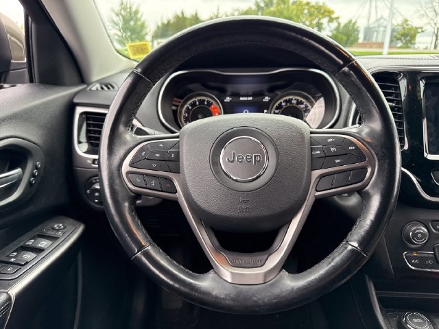 Used 2020 Jeep Cherokee Limited AWD/4WD image 21