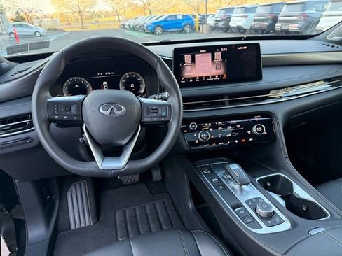 Certified 2025 INFINITI QX60 Luxe w/ Black Edition image 13