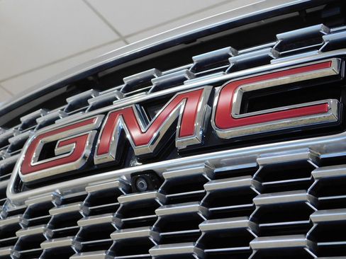 Used 2021 GMC Yukon Denali AWD/4WD image 14
