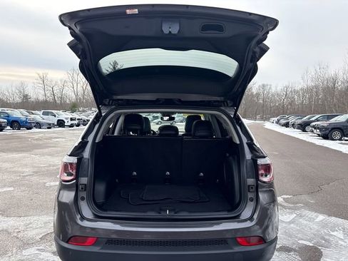 Used 2022 Jeep Compass Limited w/ Sun and Sound Group image 13