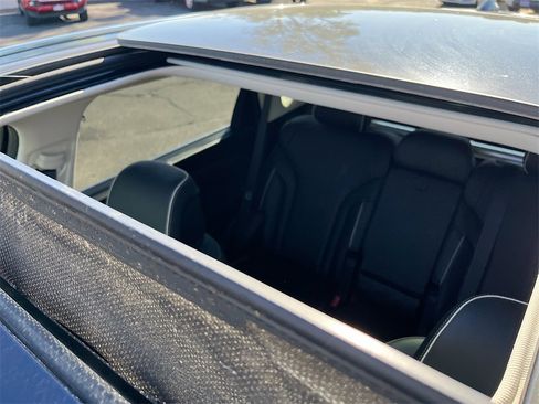 Used 2022 Genesis GV80 2.5T w/ Prestige Package 05 image 23