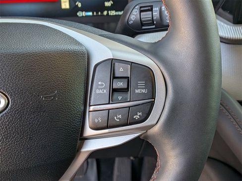 Used 2025 Ford Explorer Active w/ Active Comfort Package image 12