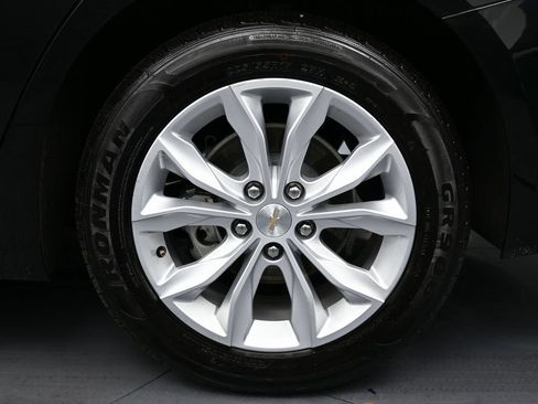 Used 2023 Chevrolet Malibu LT image 12