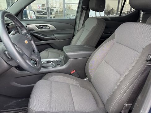 Used 2023 Chevrolet Traverse LT image 4