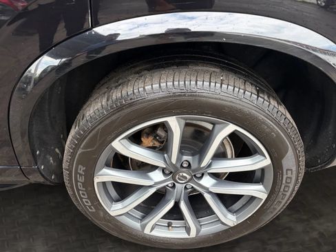Used 2018 Volvo XC90 T5 Momentum w/ Convenience Package AWD/4WD image 40