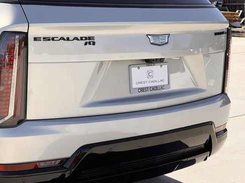 New 2025 Cadillac Escalade IQ Luxury 1 image 6