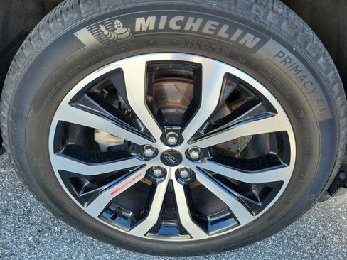 Used 2020 Ford Explorer ST w/ Premium Technology Package image 7