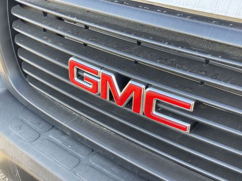 New 2025 GMC Savana 2500 Extended w/ Driver Convenience Package image 26