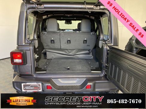 New 2026 Jeep Wrangler Unlimited Sport image 32