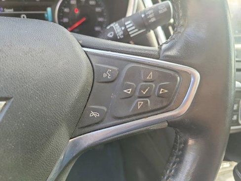 Used 2018 Chevrolet Equinox Premier image 24