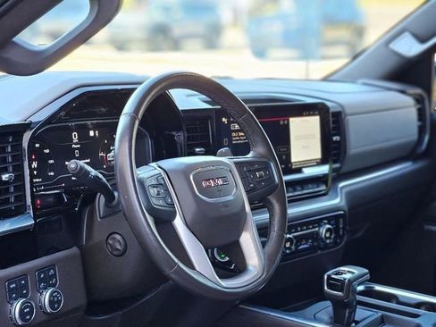 Used 2022 GMC Sierra 1500 SLT w/ SLT Premium Plus Package image 11