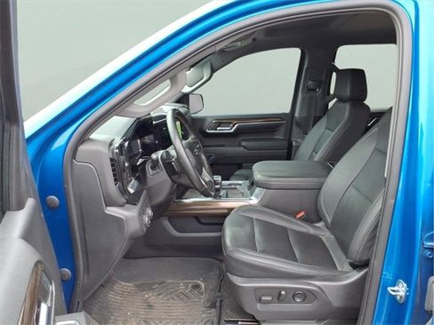 Used 2023 Chevrolet Silverado 1500 LT Trail Boss w/ Convenience Package II image 21