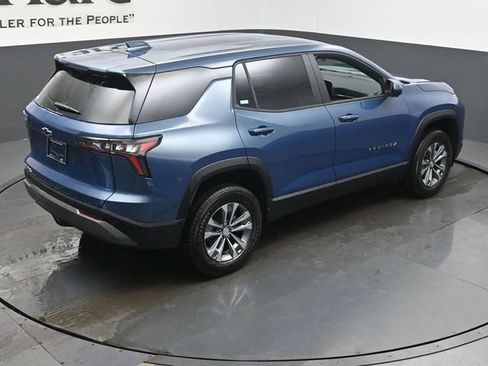 New 2026 Chevrolet Equinox LT w/ Convenience Package II FWD image 18