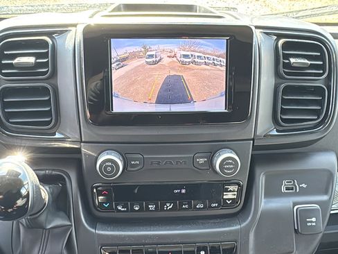 Used 2025 RAM ProMaster 2500 w/ Convenience Group image 16