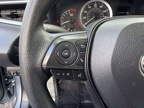 Used 2022 Toyota Corolla LE image 25