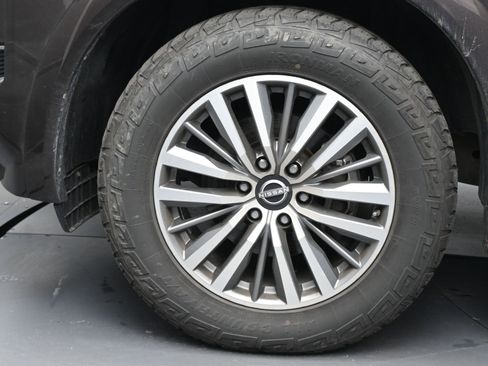 Used 2021 Nissan Armada SL w/ Captain's Chairs Package image 26