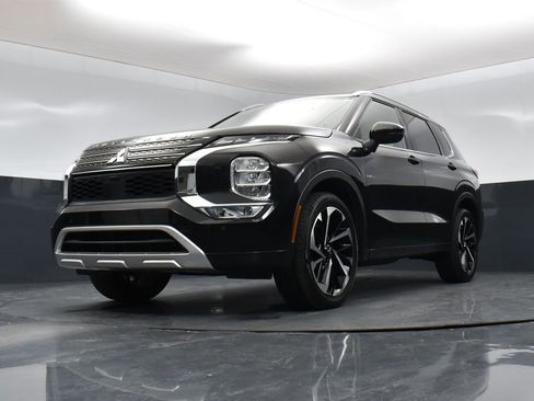 Used 2023 Mitsubishi Outlander SEL 40th Anniversary image 34