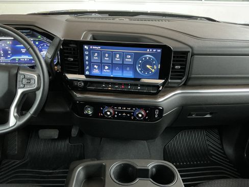 Used 2023 Chevrolet Silverado 1500 LT image 9