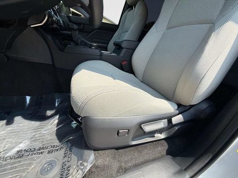 Used 2025 Toyota 4Runner SR5 AWD/4WD image 22