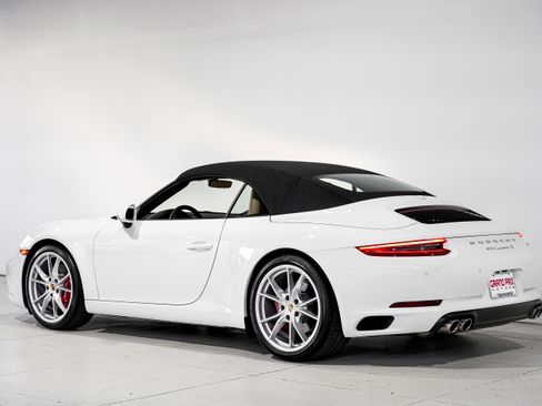 Used 2017 Porsche 911 Carrera S image 8