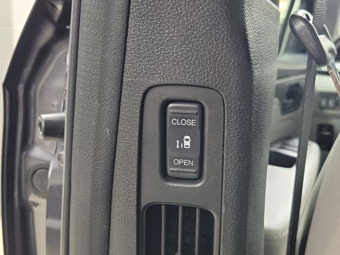 Used 2019 Honda Odyssey Touring image 21