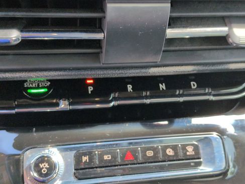 Used 2025 Lincoln Corsair Grand Touring w/ Equipment Group 302A image 19