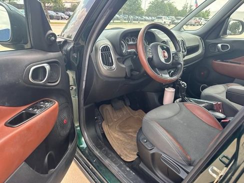 Used 2014 FIAT 500L Trekking w/ Popular Equipment Group FWD image 11