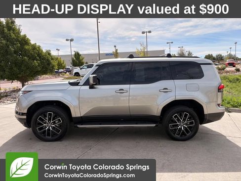 Used 2025 Lexus GX 550 w/ Accessory Package (2T) AWD/4WD image 5