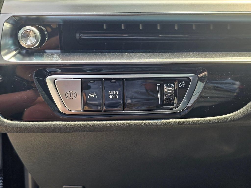 New 2026 Cadillac Lyriq V AWD/4WD image 23