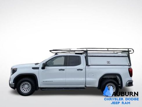 Used 2024 GMC Sierra 1500 Pro w/ Pro Value Package AWD/4WD image 4