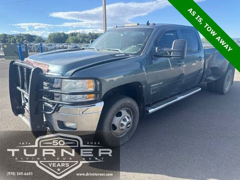 Used 2011 Chevrolet Silverado 3500 LTZ w/ LTZ Plus Package AWD/4WD image 2