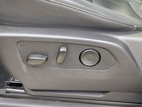 Used 2025 GMC Sierra 1500 SLT image 20