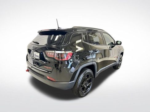 Used 2024 Jeep Compass Trailhawk w/ Trailhawk Convenience Group AWD/4WD image 30