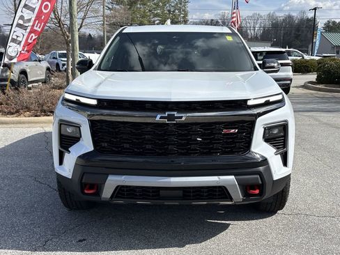 New 2026 Chevrolet Traverse Z71 w/ Enhanced Driving Package AWD/4WD image 4