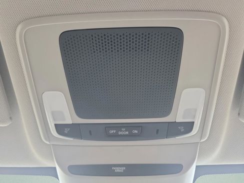 New 2026 Honda HR-V LX image 16